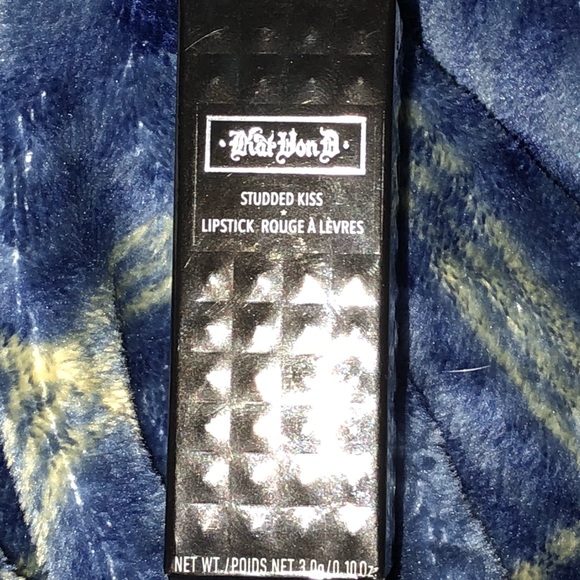 🆕Kat Von D studded kiss lipstick COVEN violet NIB FULL SIZE sold out online!!! - Picture 5 of 13